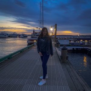 Meet your Posher, Alyssa